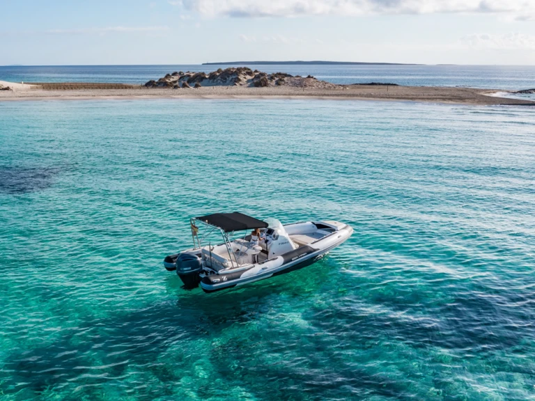 Zodiac Sea Hawk 800 da affittare a  Ibiza Town