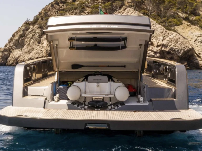 Noleggio Barca a motore Pardo Yachts con patente nautica