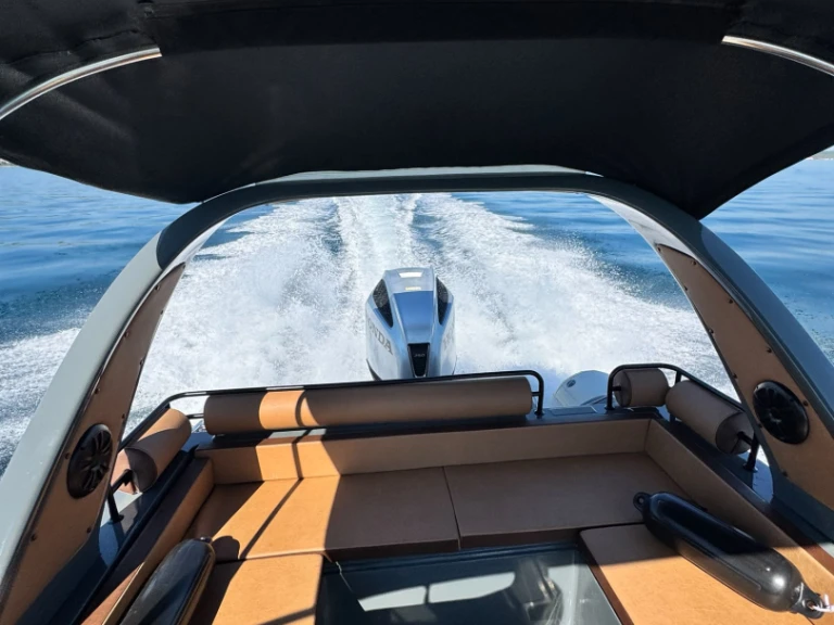 Noleggio Gommone Solemar con patente nautica