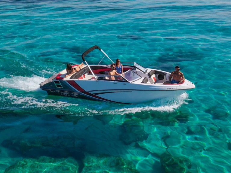 Noleggio a Ibiza Town – Glastron GTS 245 su SamBoat