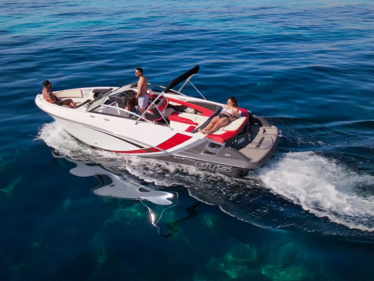 Noleggio Barca a motore con o senza skipper Glastron a Ibiza Town