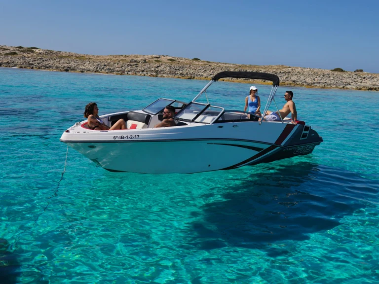 Noleggio Barca a motore Glastron con patente nautica