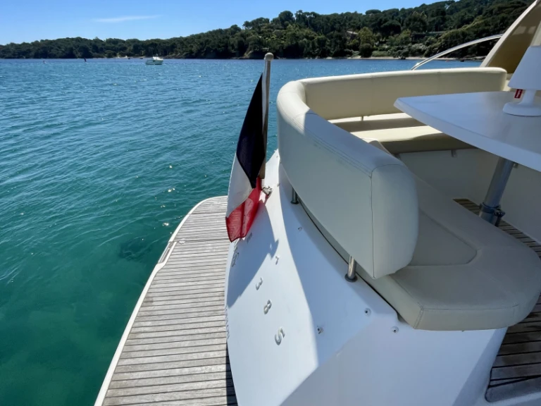 Jeanneau Prestige 38 S da affittare a  Hyères