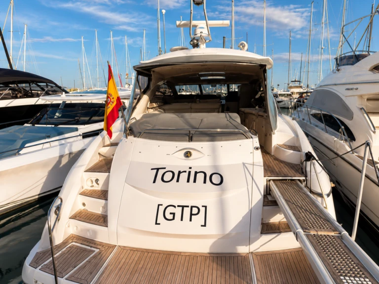 Yacht di lusso a noleggio a Marina de Dénia al miglior prezzo