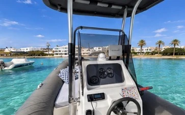 Noleggio Gommone Master con patente nautica