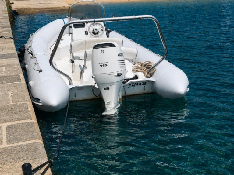 Gommone a noleggio a Quiberon al miglior prezzo