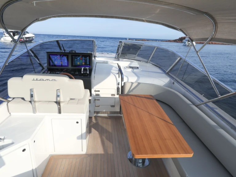 Noleggio Barca a motore a Cannes – Itama Itama 45