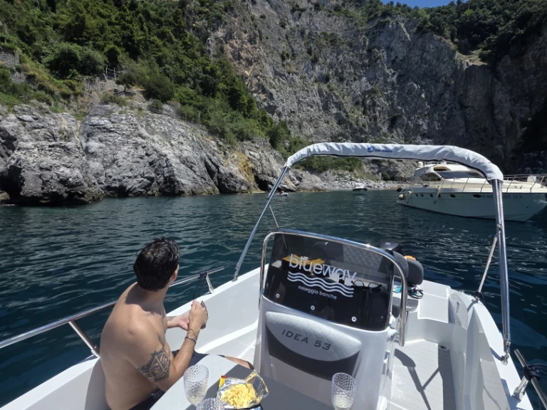 Noleggiare una Idea Marine Idea 53 a Salerno