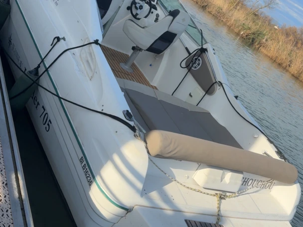Barca a motore a noleggio a Le Verdon-sur-Mer al miglior prezzo