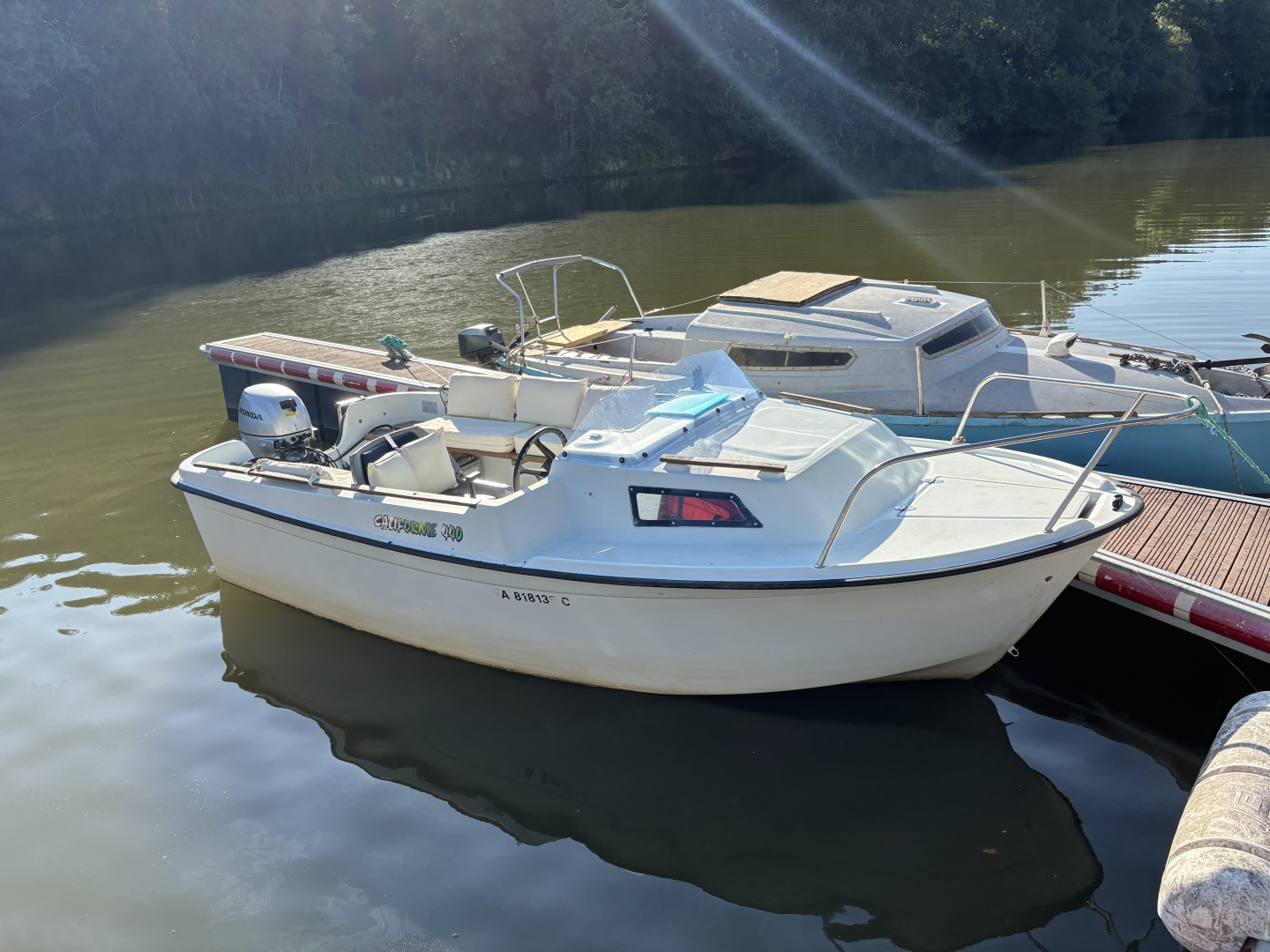 Noleggio barche Bénéteau Californie 440 a Écouflant su Samboat