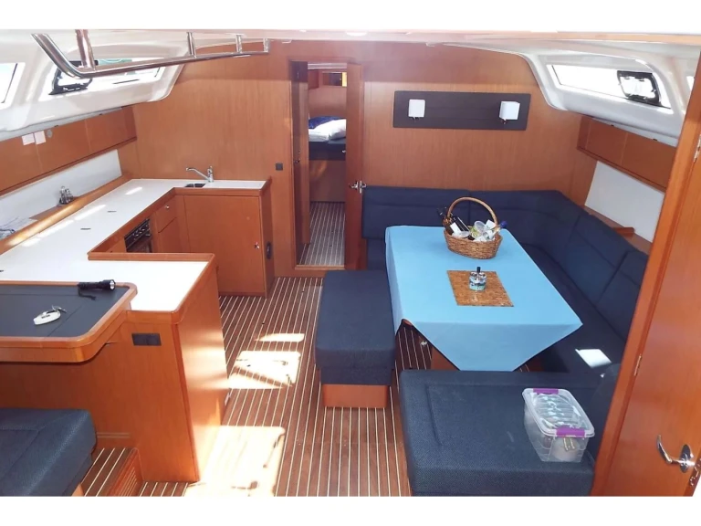 Noleggio a Álimos – Bavaria Bavaria 51 su SamBoat