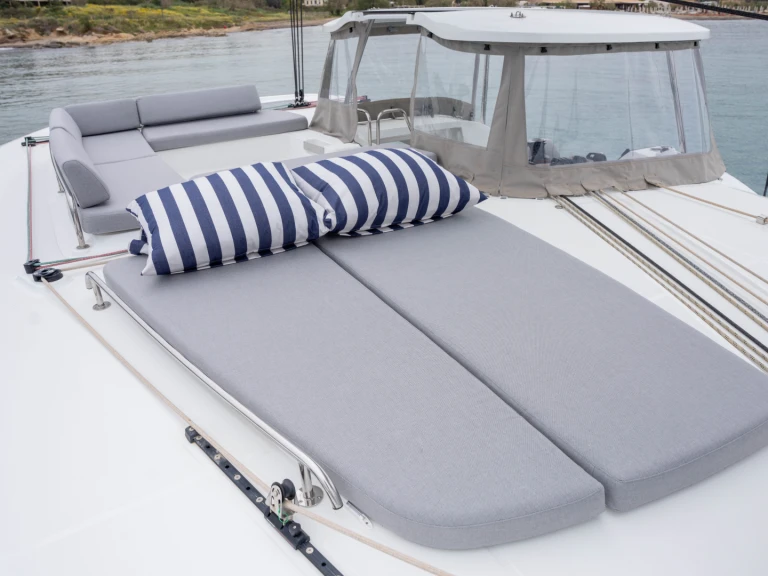 Noleggio barche Álimos economico Lagoon 43