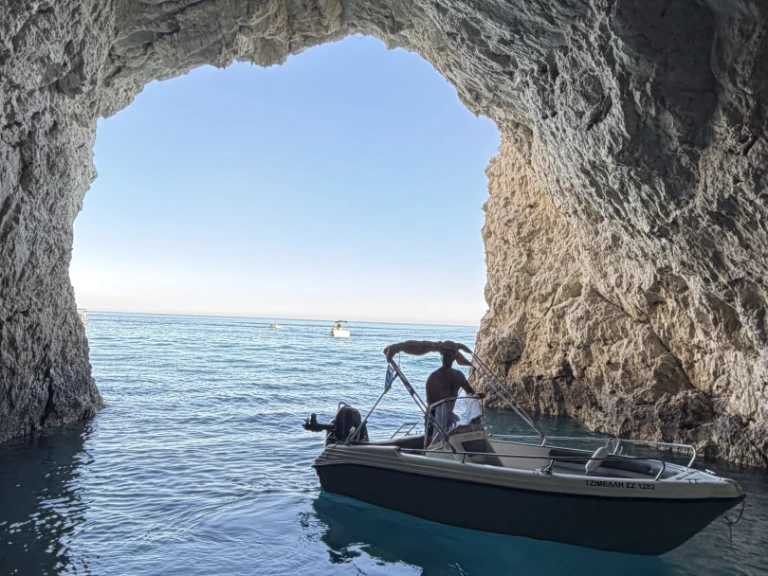 Noleggio Barca a motore Poseidon con patente nautica