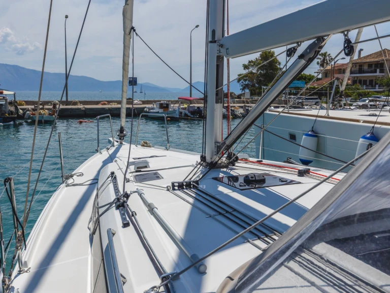 Noleggio Barca a vela Bénéteau con patente nautica
