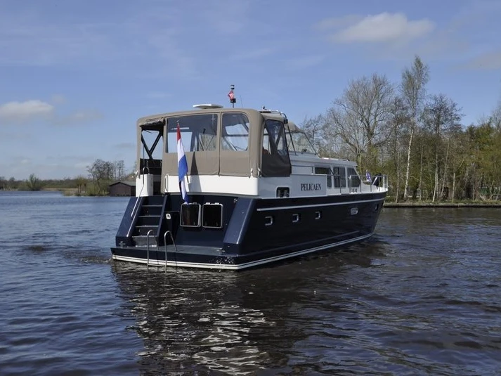 Noleggio Barca a motore  con patente nautica