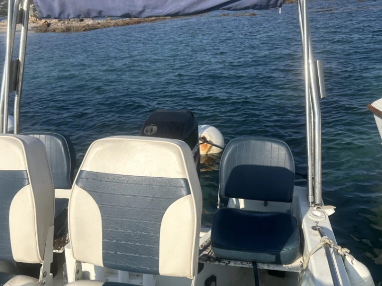 Noleggio Gommone Sacs con patente nautica