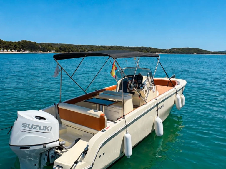 Noleggio Barca a motore a Mahón – Invictus  Invictus 240 FX