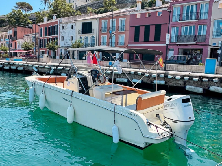 Noleggiare una Invictus  Invictus 240 FX a Mahón