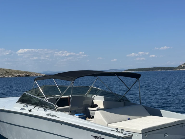 Noleggio Barca a motore Tornado con patente nautica