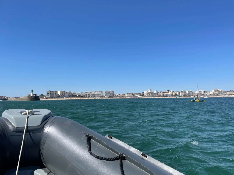 3D Tender 3D Tender 589 da affittare a  Les Sables-d'Olonne