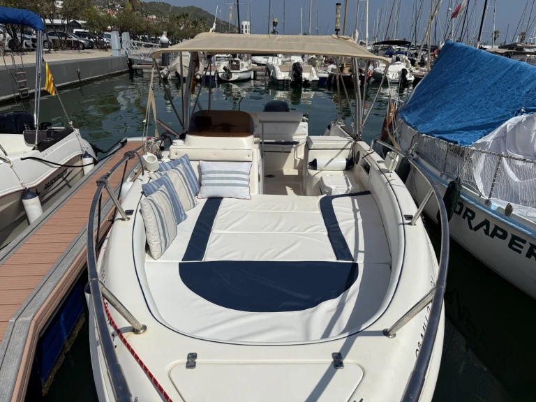 Noleggio Barca a motore a Barcellona – Marinello Eden 22