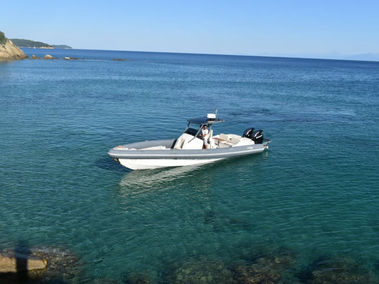 Noleggio barche Skiathos economico Shadow 36