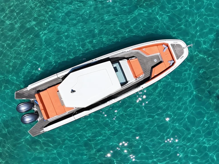 Noleggiare una Protagon 33 a Zante