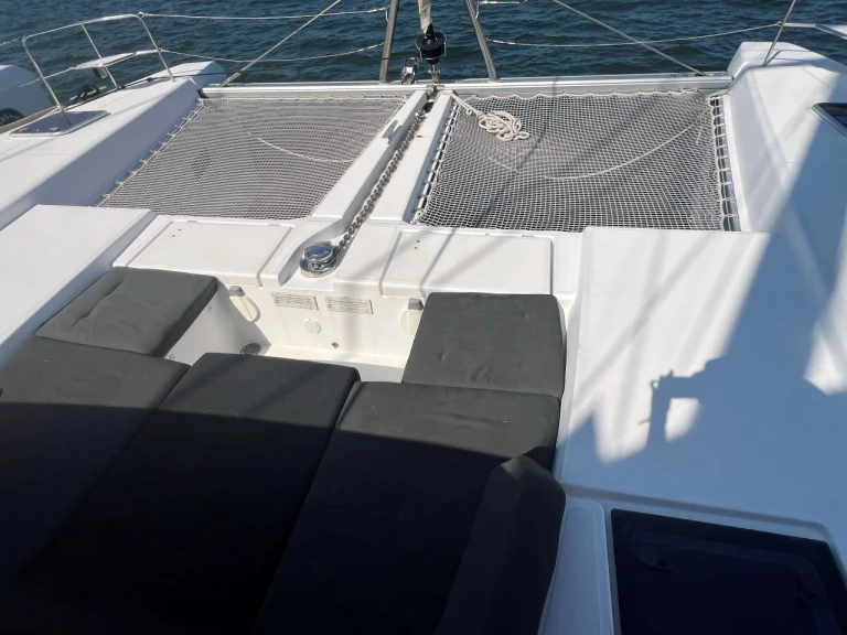 Noleggio barche Olbia economico Lagoon 52 F