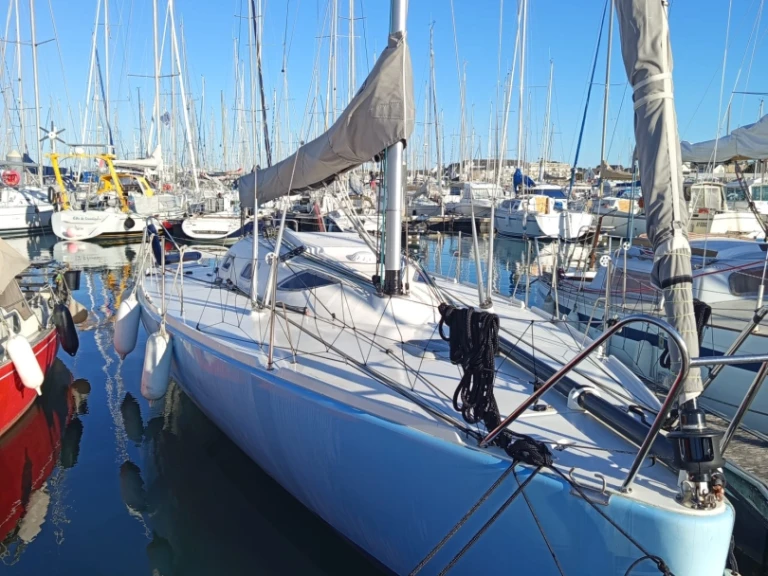 Noleggiare una Pogo Structures Pogo 8.50 a Quiberon