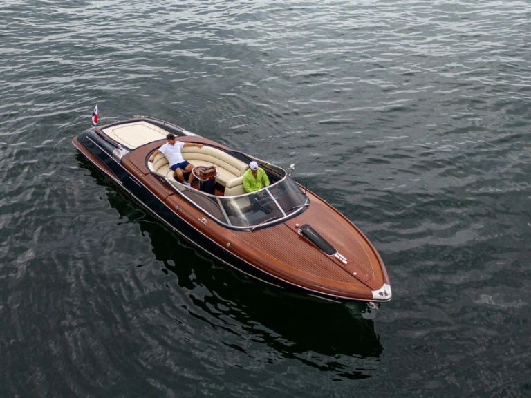Noleggio barche Riviera 33' a Panama City Beach su Samboat