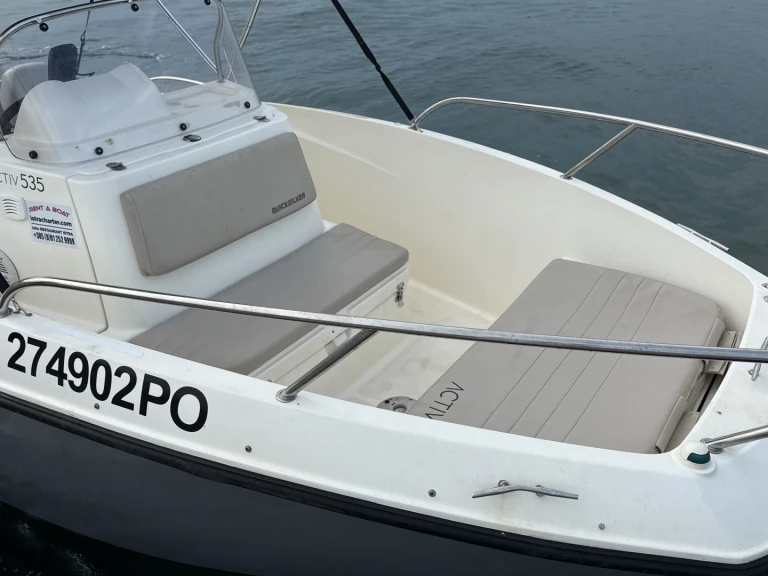 Noleggio Barca a motore Quicksilver con patente nautica