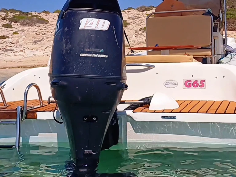 Noleggio barche Playa Sa Punta economico Gommonautica G65