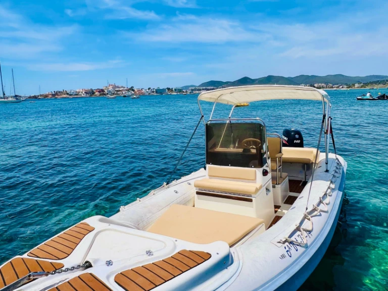Noleggio Gommone a Playa Sa Punta – Gommonautica Gommonautica G65