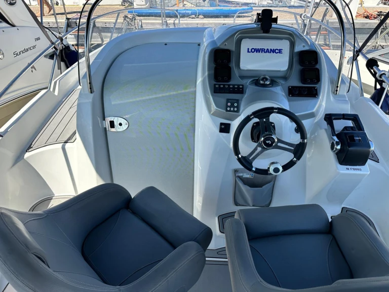 Noleggio Barca a motore con o senza skipper Bénéteau a Mandelieu-la-Napoule