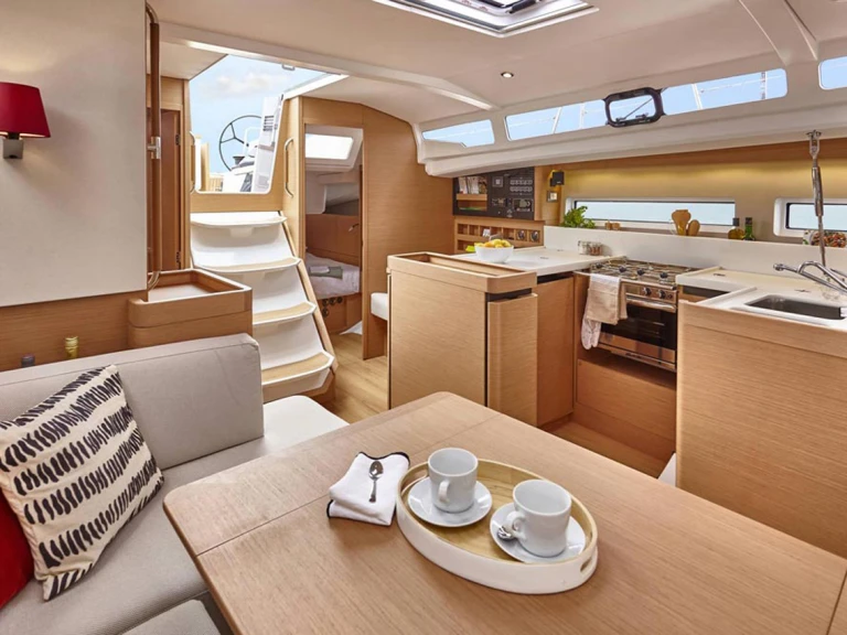Noleggio barche Jeanneau Sun Odyssey 440 a Murter-Kornati su Samboat
