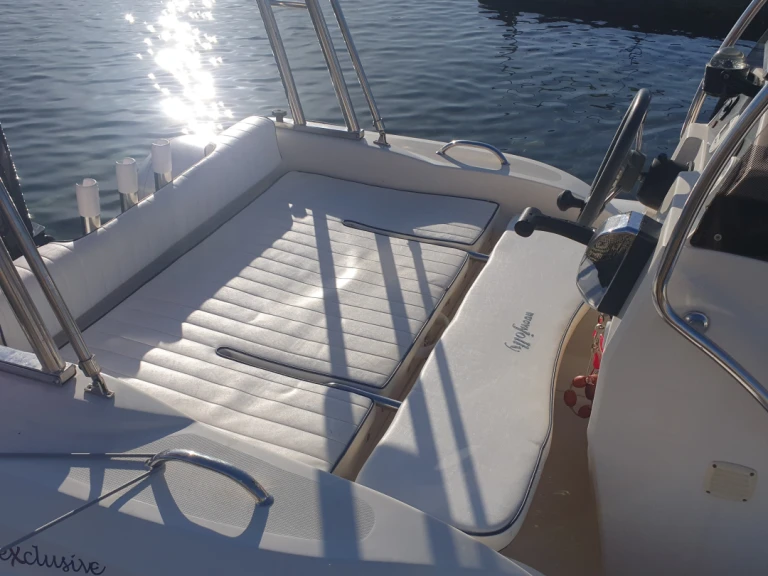 Noleggiare una Nuova Jolly King 500 exclusive a Marsiglia