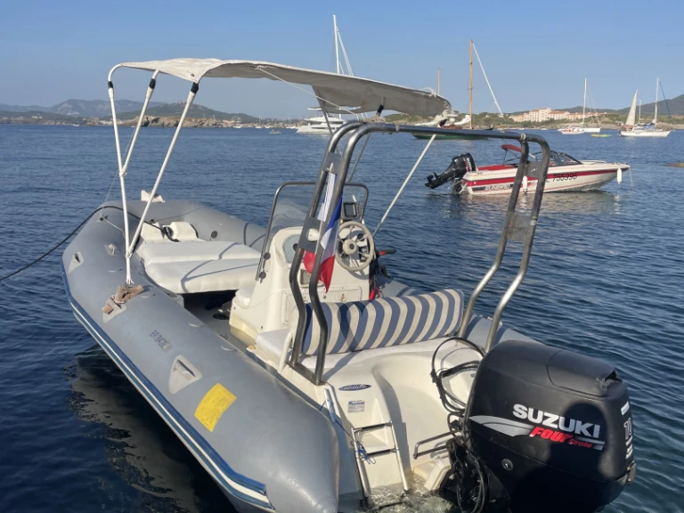 Noleggiare una Zodiac Medline I a Six-Fours-les-Plages