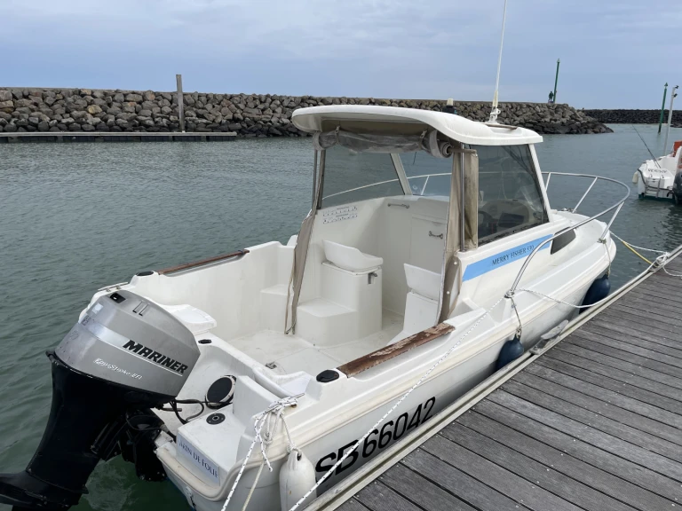 Noleggiare una Jeanneau Merry Fisher 530 HB Cabine a Les Sables-d'Olonne