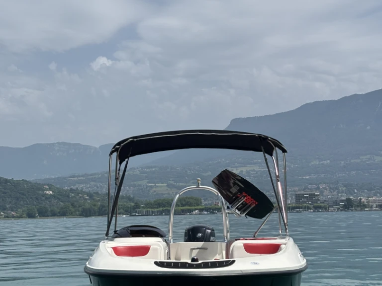 Noleggio Barca a motore a Grand Port d'Aix-les-Bains – Bayliner Bayliner 180 Element XL