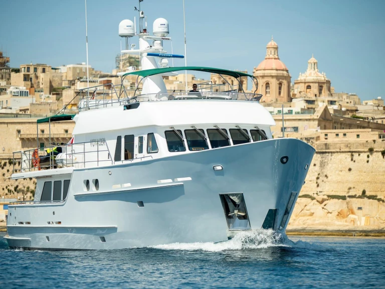Seaton Yachts VOYAGER 84 da affittare a  Kalkara