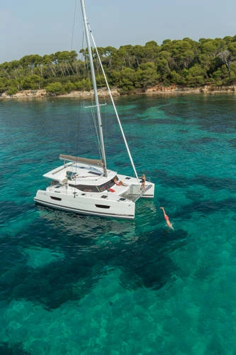 Noleggio barche Fountaine Pajot FP40L a Cannes su Samboat