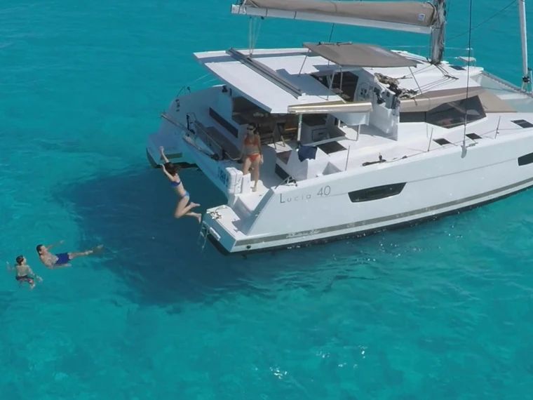 Catamarano a noleggio a Cannes al miglior prezzo