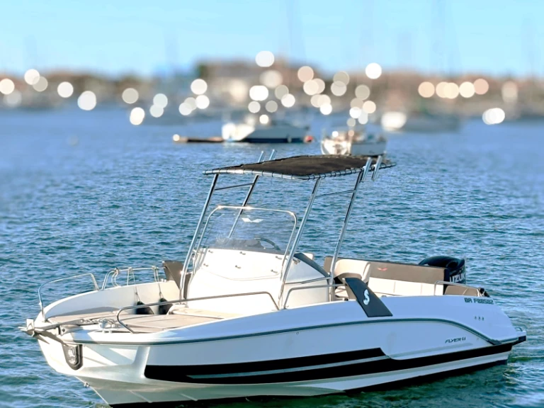Bénéteau Flyer 6.6 SPACEdeck da affittare a  Hendaye