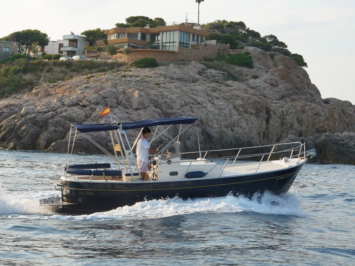 Noleggio Barca a motore con o senza skipper Mimi a Sant Feliu de Guíxols