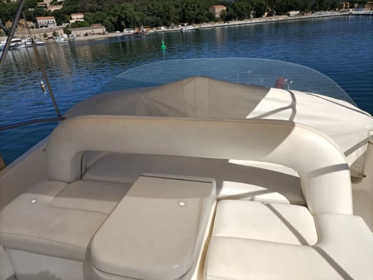 Noleggio Yacht di lusso a Porto-Vecchio – Azimut Azimut 40