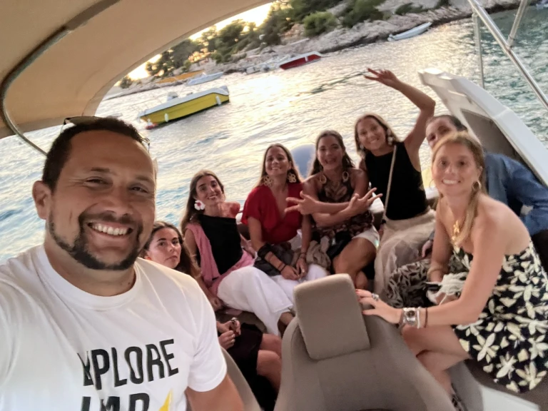 Noleggio Barca a motore Aquamax con patente nautica