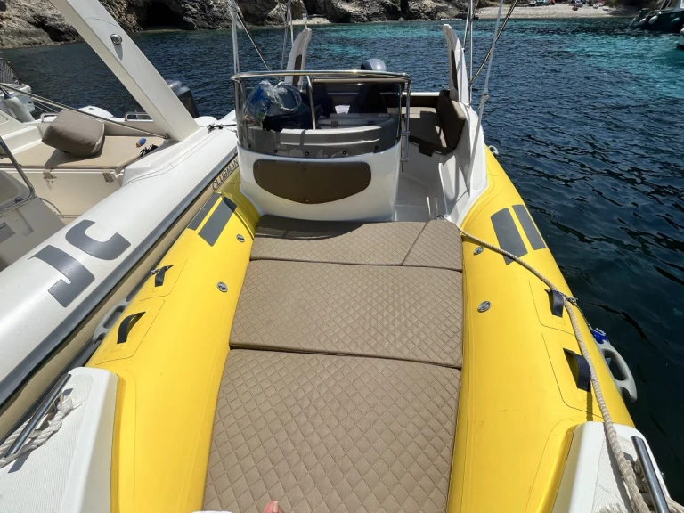 Noleggio barche Aquamax B23F a Lesina (Hvar) su Samboat
