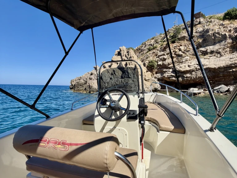 Noleggiare una BRS BRS500 a Heraklion Municipality