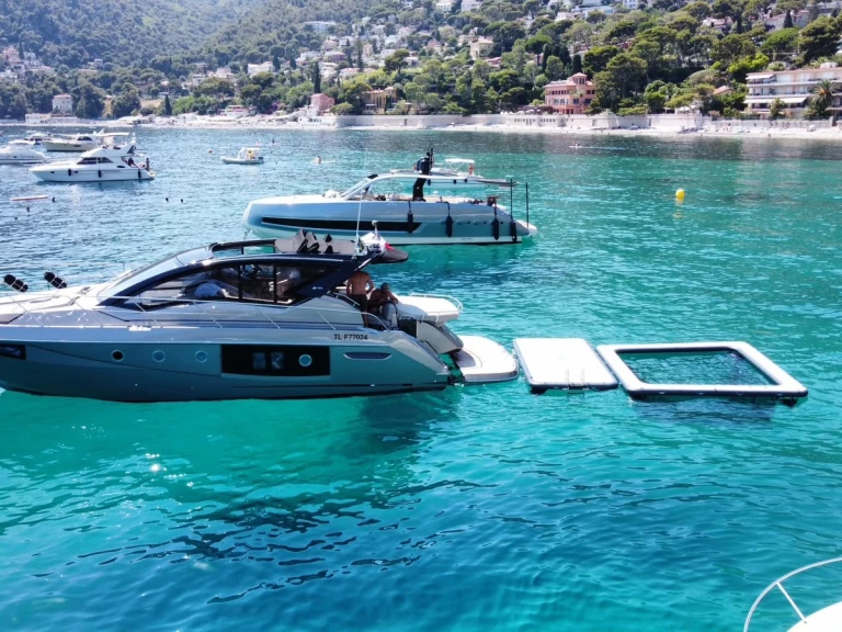 Noleggio a Nice Port – Cranchi Cranchi M44 HT su SamBoat