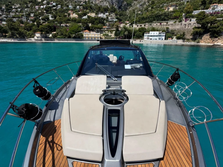 Noleggio barche Cranchi Cranchi M44 HT a Nice Port su Samboat